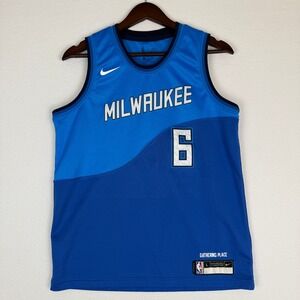 Milwaukee Bucks Nike Jersey Youth Large Dri Fit Eric Bledsoe‎ #6 Blue City